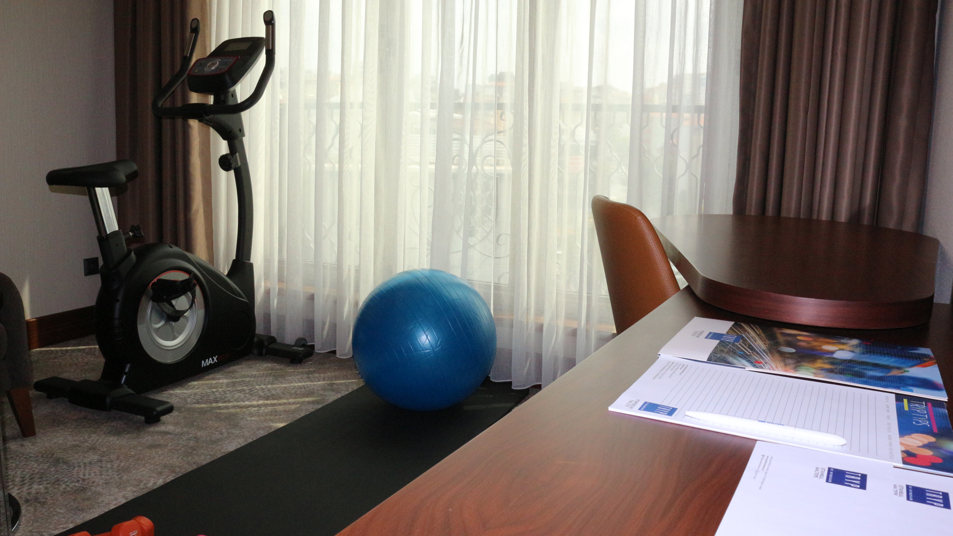 fitness-odasi-2-adet-tek-kisilik-yatak-spor-salonu-aksesuarlariyla-6