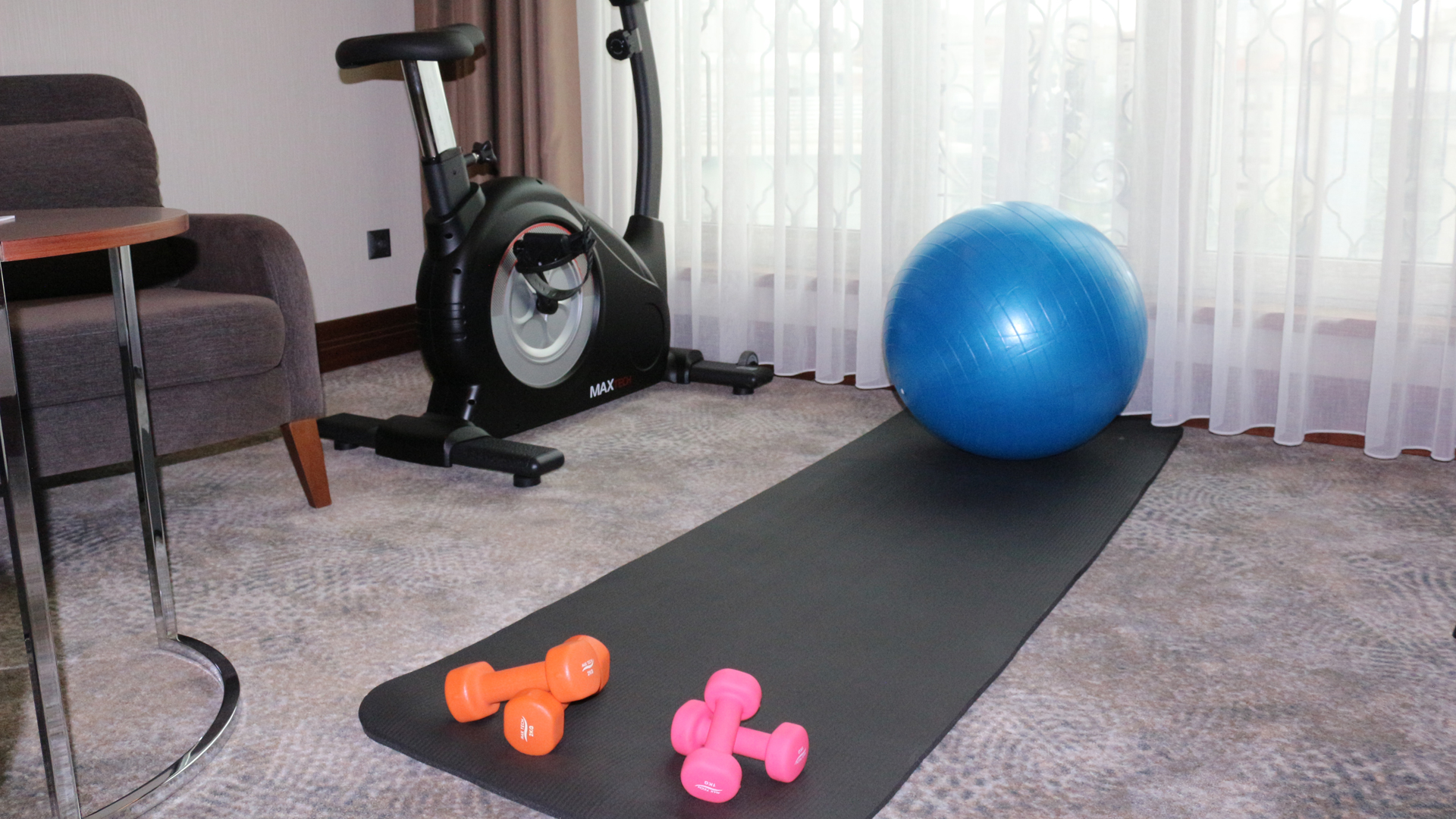 fitness-odasi-2-adet-tek-kisilik-yatak-spor-salonu-aksesuarlariyla-7